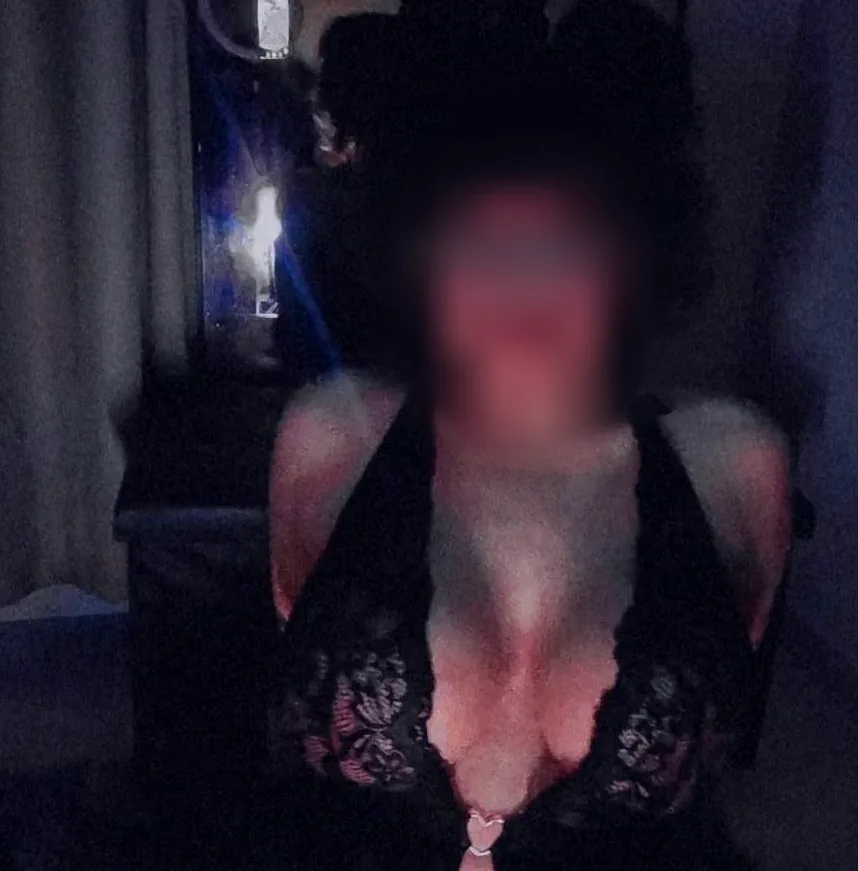 Greta, 21