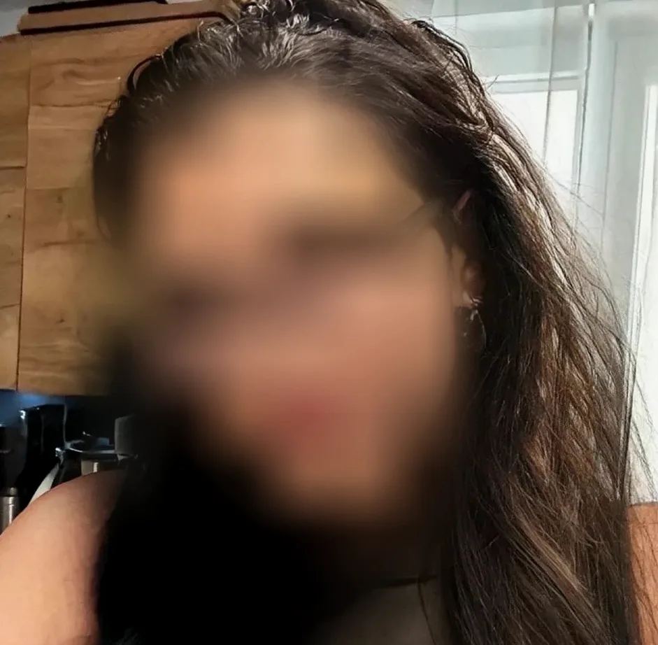 Kira, 39