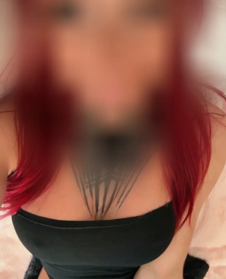 Stefanie, 32