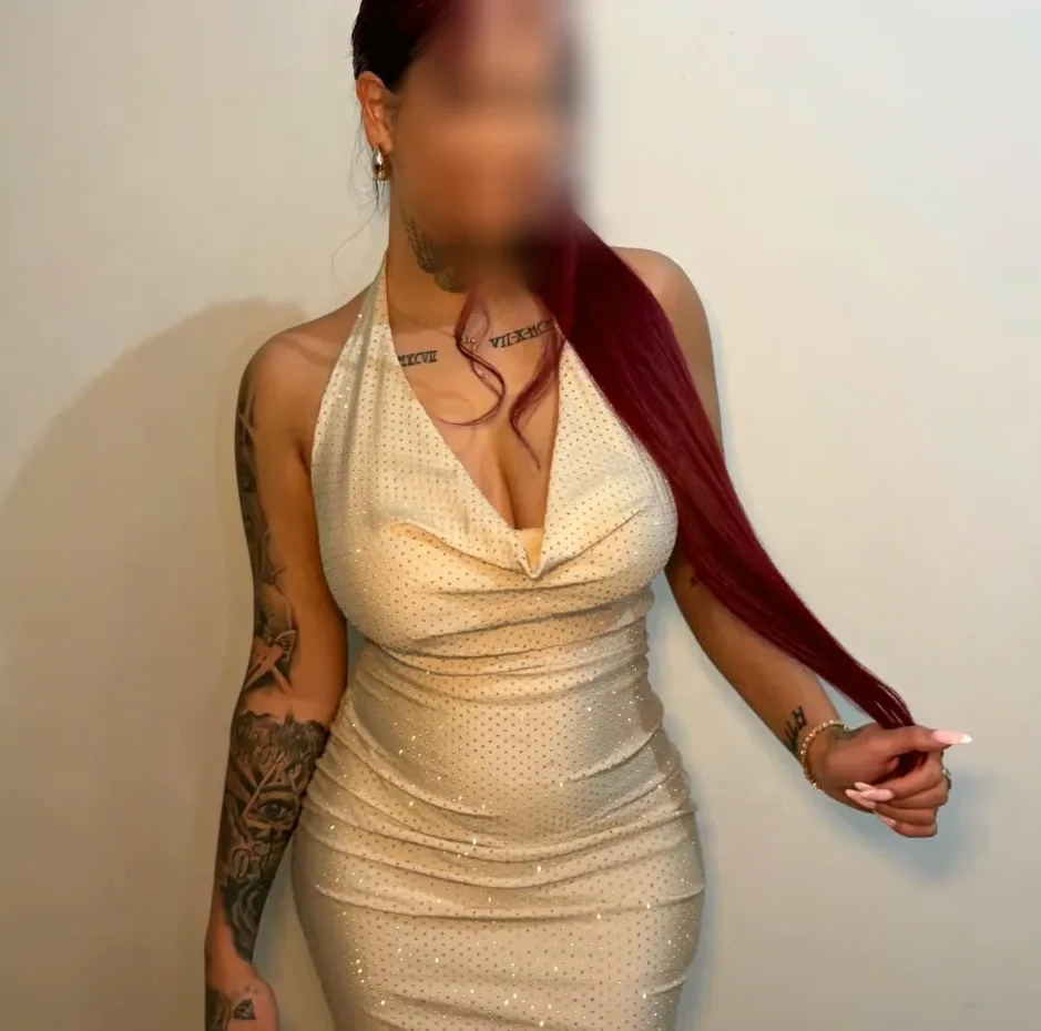 Yasmin, 22